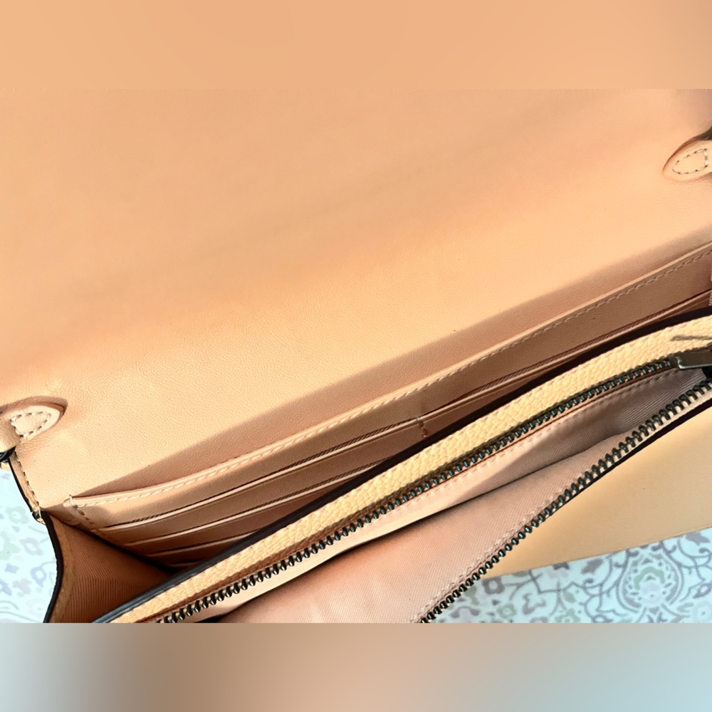 Coach Crossbody Wallet/Bag - Picture 5 of 8